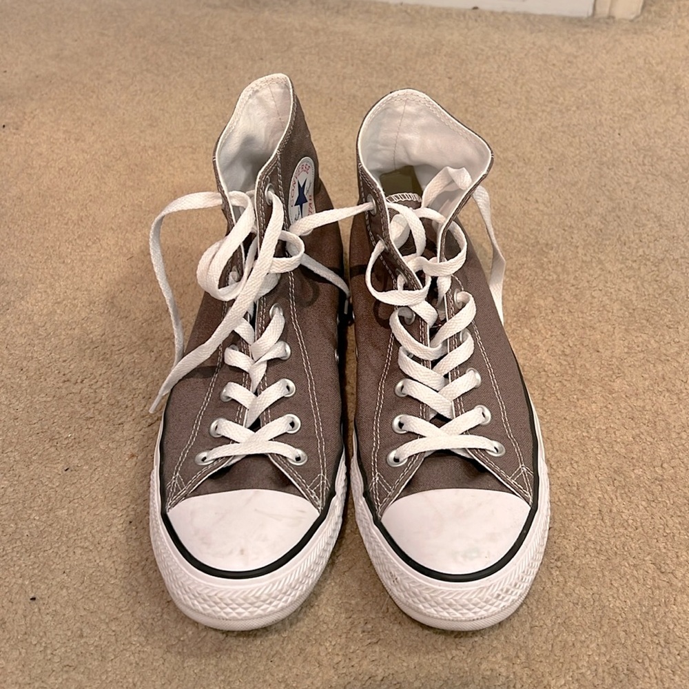 Converse Chuck Taylor High Top 9.5 Men